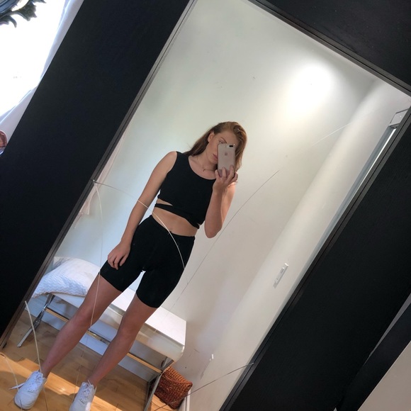 Wrap around crop top - Picture 8 of 8